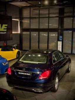 
										Mercedes-Benz C-Class C200 full									