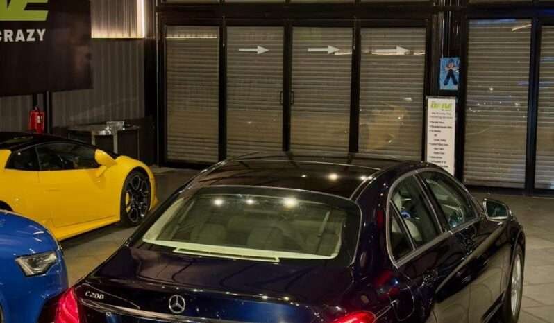 
								Mercedes-Benz C-Class C200 full									