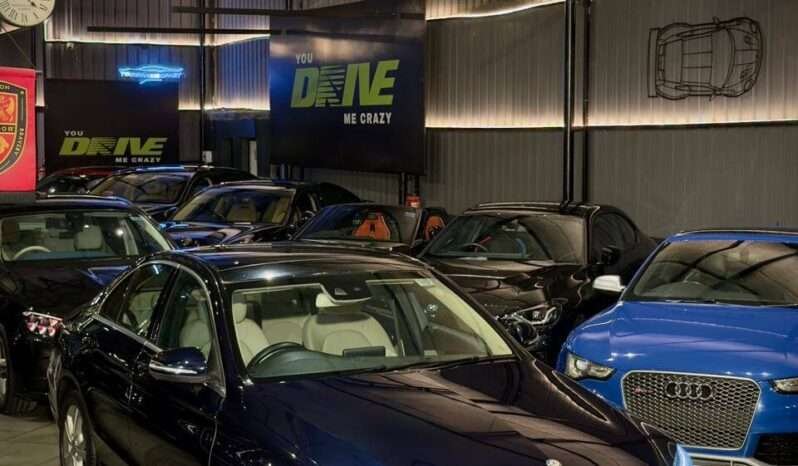 
								Mercedes-Benz C-Class C200 full									