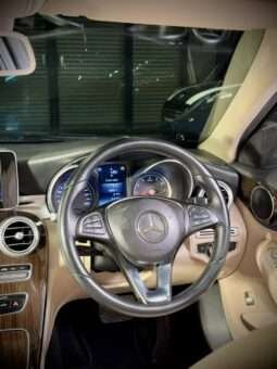 
										Mercedes-Benz C-Class C200 full									