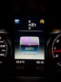 
										Mercedes-Benz C-Class C200 full									