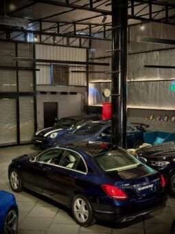 
										Mercedes-Benz C-Class C200 full									