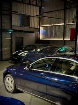 
										Mercedes-Benz C-Class C200 full									