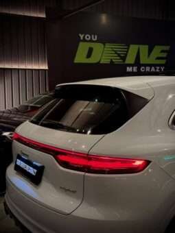 
										Porsche Cayenne E-Hybrid full									