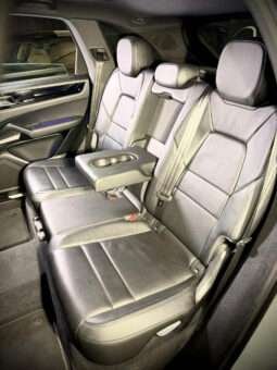 
										Porsche Cayenne E-Hybrid full									