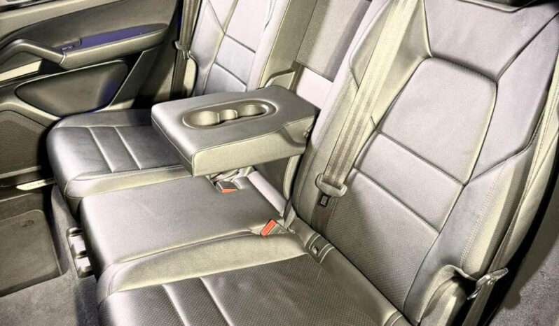 
								Porsche Cayenne E-Hybrid full									