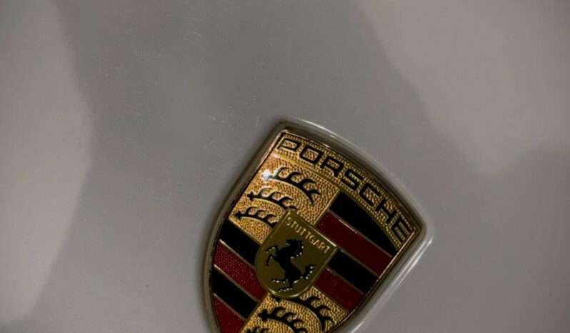 
								Porsche Cayenne E-Hybrid full									