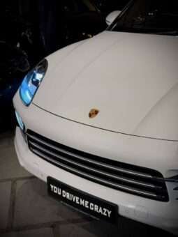 
										Porsche Cayenne E-Hybrid full									