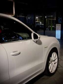 
										Porsche Cayenne E-Hybrid full									