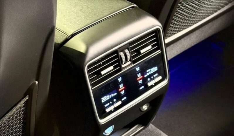 
								Porsche Cayenne E-Hybrid full									