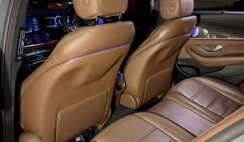 
								Mercedes-Benz E63 S 4MATIC+ (W213) full									