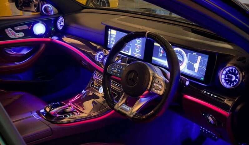 
								Mercedes-Benz E63 S 4MATIC+ (W213) full									