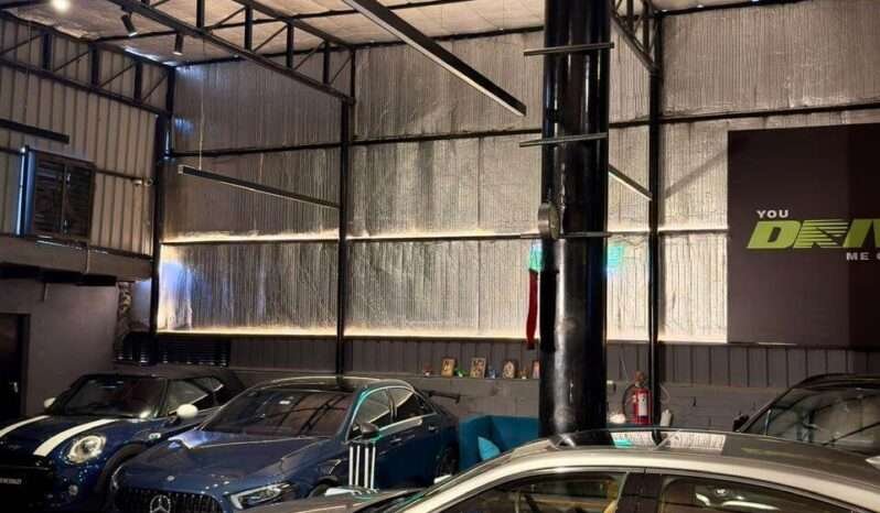 
								Lexus ES 300h Luxury full									