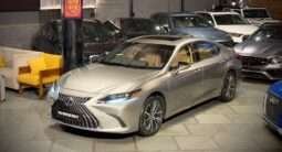 Lexus ES 300h Luxury