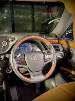 
										Lexus ES 300h Luxury full									