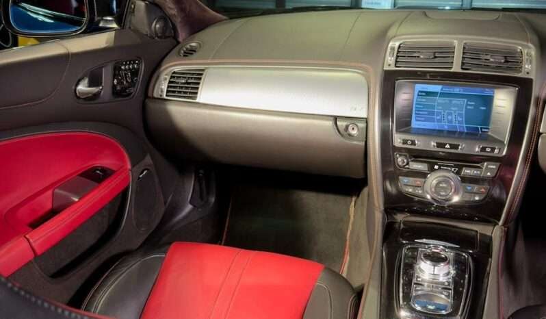 
								Jaguar XKR 5.0 Supercharged (Special Edition) full									