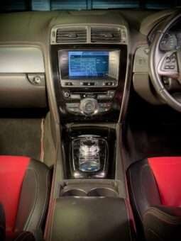 
										Jaguar XKR 5.0 Supercharged (Special Edition) full									