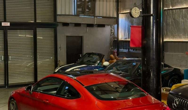 
								Mercedes-Benz C43 AMG Coupe full									