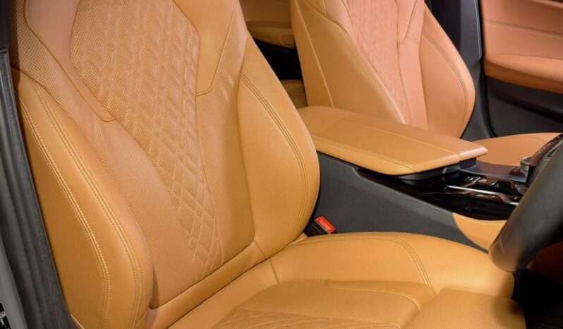 
								BMW 530i M Sport LCI (G30) full									