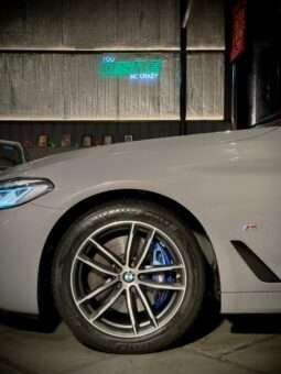 
										BMW 530i M Sport LCI (G30) full									