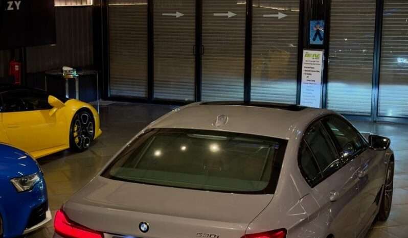 
								BMW 530i M Sport LCI (G30) full									