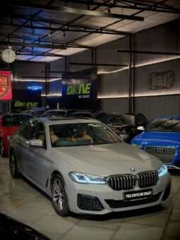 
										BMW 530i M Sport LCI (G30) full									