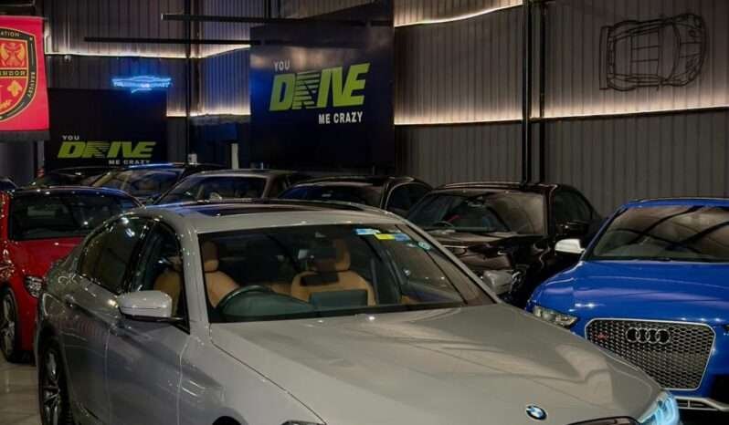 
								BMW 530i M Sport LCI (G30) full									