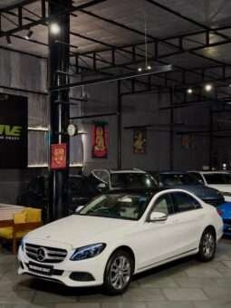 
										Mercedes-Benz C200 (W205) full									