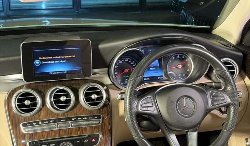 
								Mercedes-Benz C200 (W205) full									