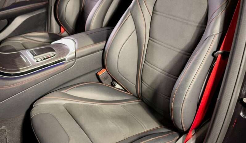 
								Mercedes-Benz GLC43 AMG full									