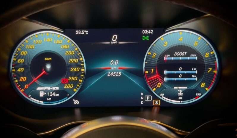 
								Mercedes-Benz GLC43 AMG full									