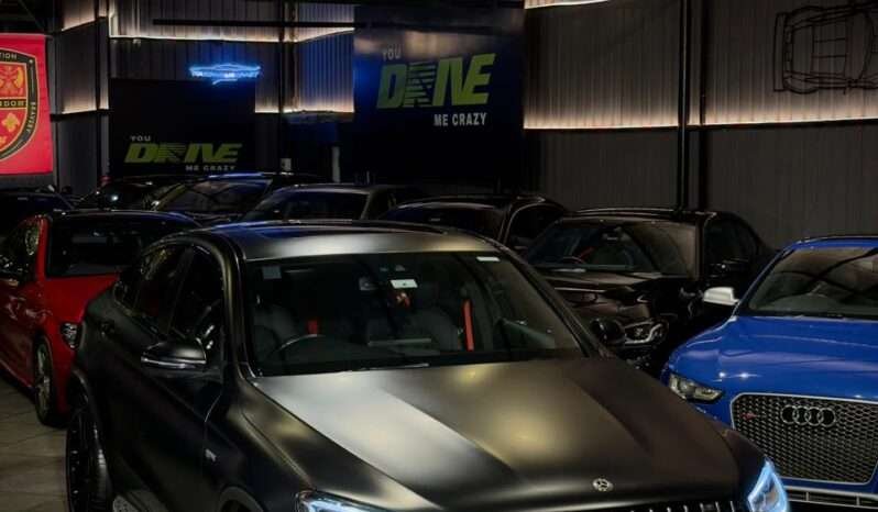 
								Mercedes-Benz GLC43 AMG full									