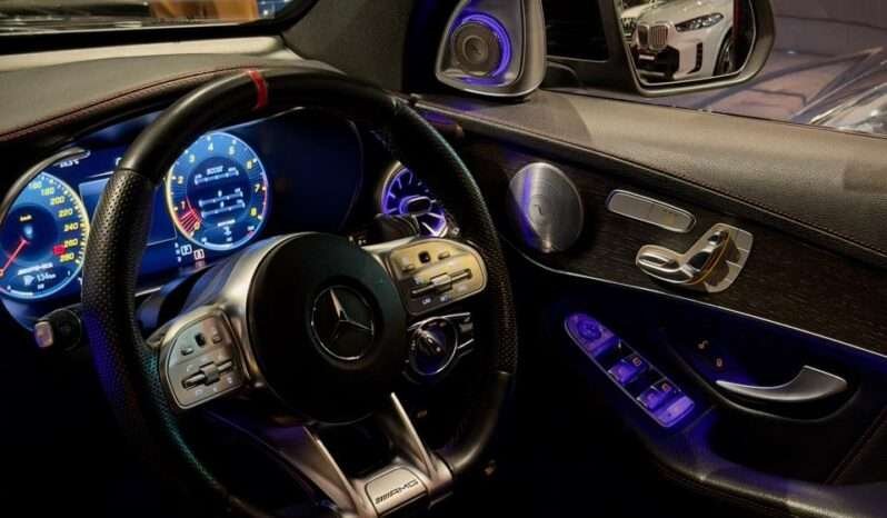 
								Mercedes-Benz GLC43 AMG full									