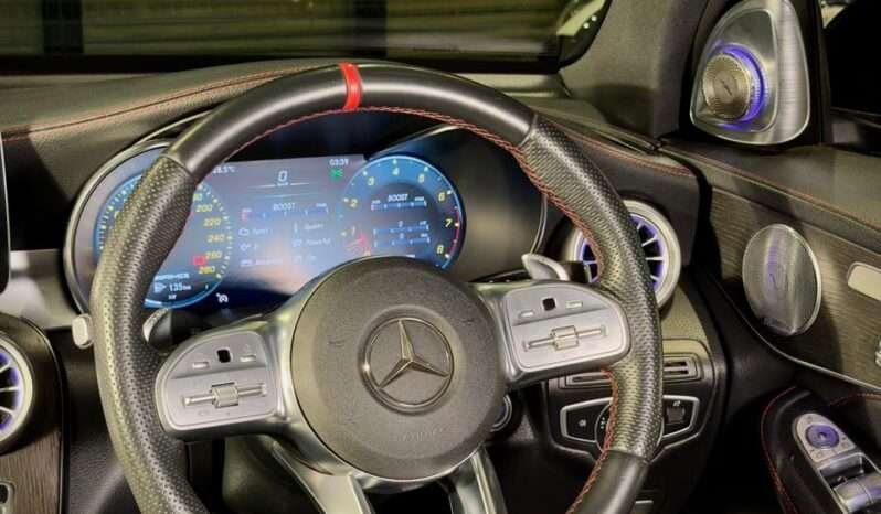 
								Mercedes-Benz GLC43 AMG full									