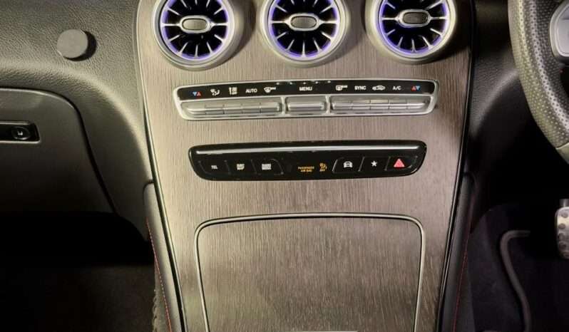 
								Mercedes-Benz GLC43 AMG full									