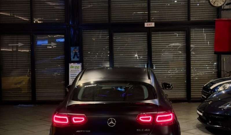 
								Mercedes-Benz GLC43 AMG full									