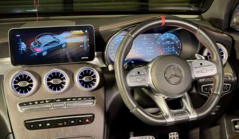 
								Mercedes-Benz GLC43 AMG full									