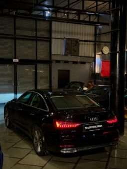 
										Audi A6 45 TFSI Technology full									