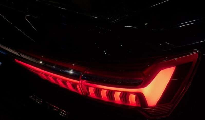 
								Audi A6 45 TFSI Technology full									