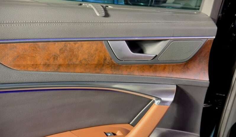 
								Audi A6 45 TFSI Technology full									