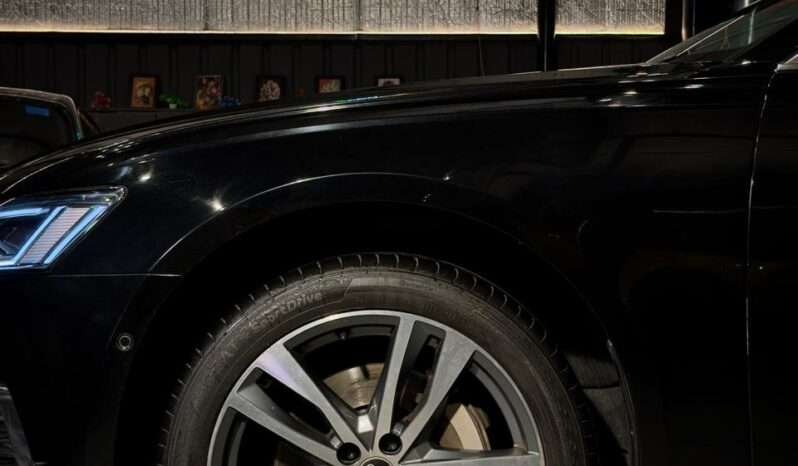 
								Audi A6 45 TFSI Technology full									