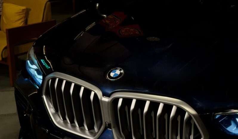 
								BMW X6 xDrive40i M Sport full									