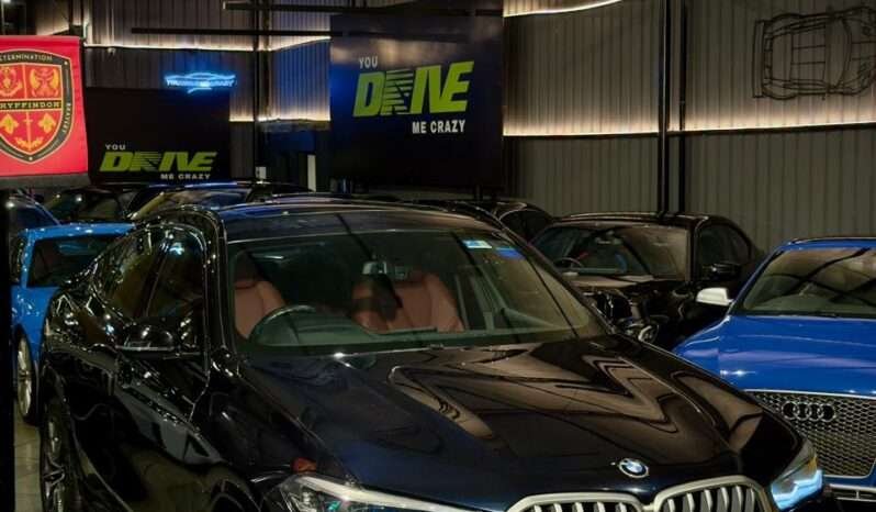 
								BMW X6 xDrive40i M Sport full									