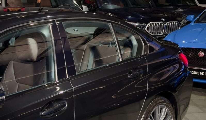 
								BMW 330i M Sport (G20 LCI) full									