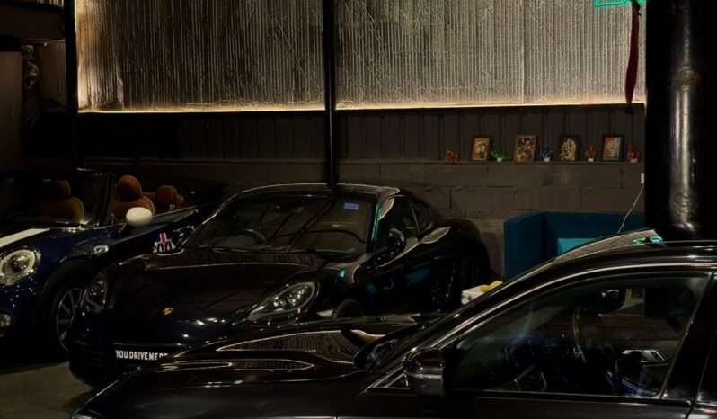 
								BMW 330i M Sport (G20 LCI) full									