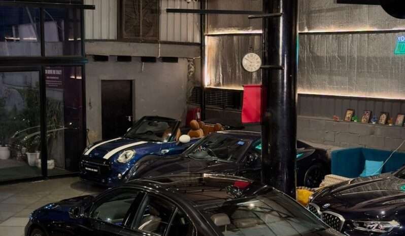 
								BMW 330i M Sport (G20 LCI) full									