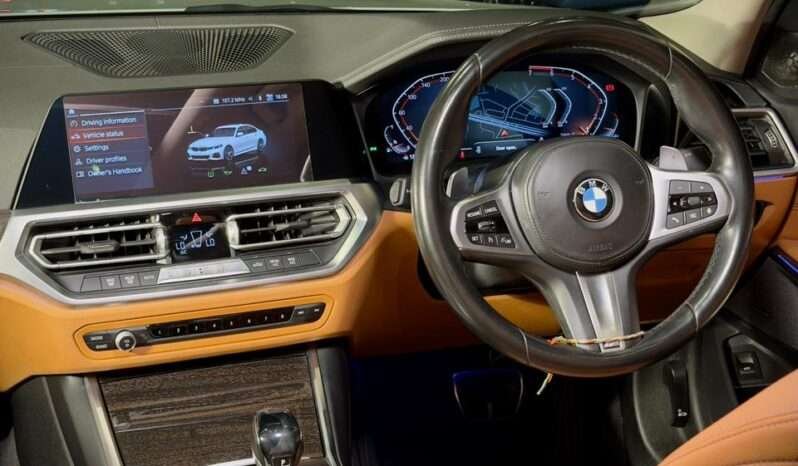 
								BMW 330Li M Sport Limousine full									