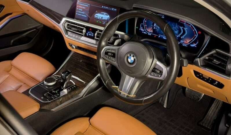 
								BMW 330Li M Sport Limousine full									