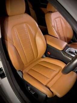 
										BMW 330Li M Sport Limousine full									