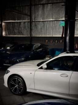 
										BMW 330Li M Sport Limousine full									